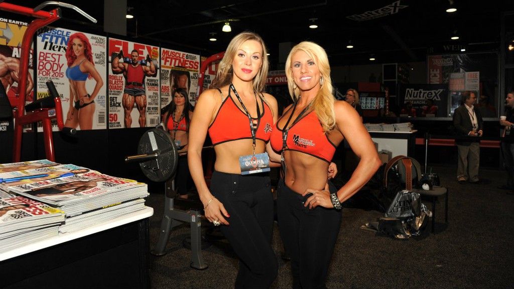 MF-booth-girls-expo-olga.jpg