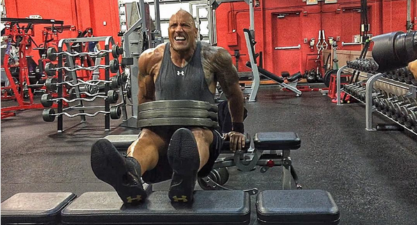 Újra The Rock a Muscle&Fitness címlapján! - Exkluzív videóval